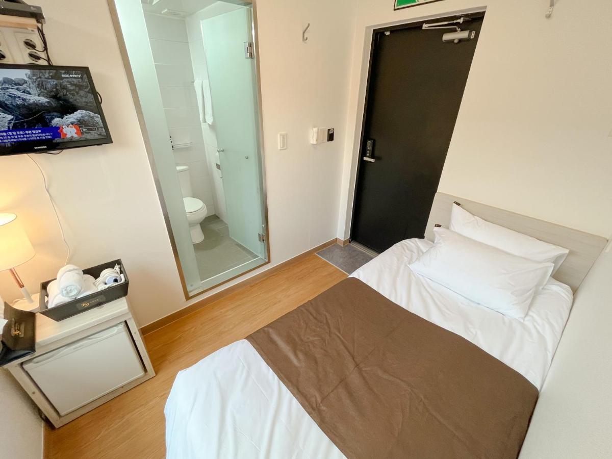 K9 Myeongdong Hotel Séoul Extérieur photo